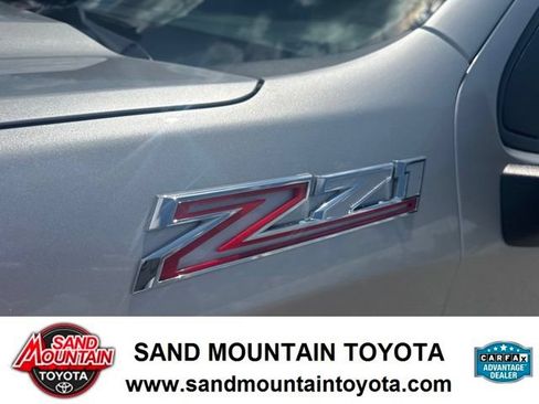 Used 2022 Chevrolet Silverado 1500 RST w/ Convenience Package II AWD/4WD image 9
