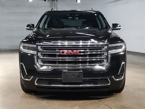 Used 2023 GMC Acadia SLT image 2