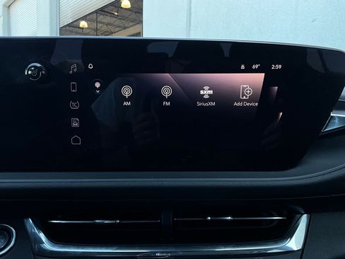 Used 2025 Buick Envista Preferred image 30