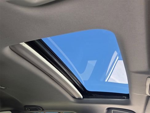 Certified 2022 Honda CR-V EX image 18