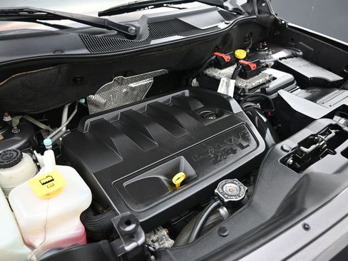 Used 2017 Jeep Patriot Sport image 28