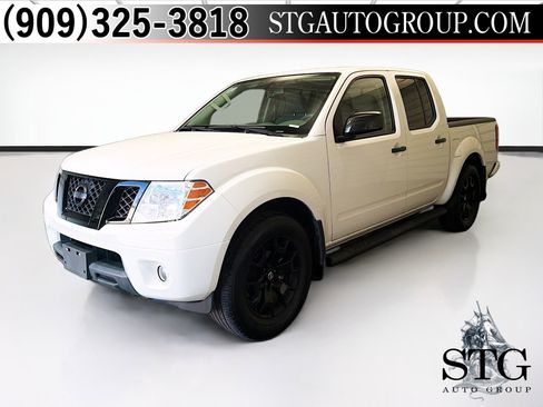 Used 2021 Nissan Frontier SV w/ Midnight Edition Floor Mats RWD image 1