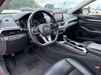 Used 2023 Nissan Altima 2.5 SR video 2
