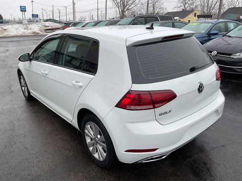 Used 2021 Volkswagen Golf 4-Door image 9