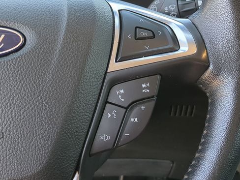 Certified 2022 Ford Edge SEL w/ Convenience Package image 26