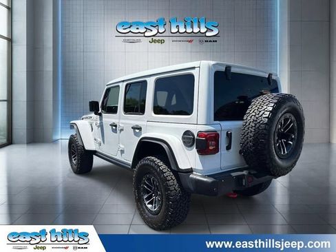 Used 2024 Jeep Wrangler Unlimited Rubicon AWD/4WD image 5