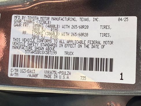 Used 2025 Toyota Tundra Limited w/ TRD Off-Road Package image 18