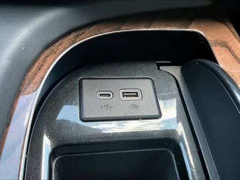 Used 2024 Cadillac Escalade Sport Platinum w/ LPO, ONYX Package AWD/4WD image 26