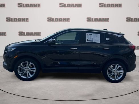 Used 2022 Buick Encore GX Preferred w/ Cold Weather Comfort Package FWD image 2
