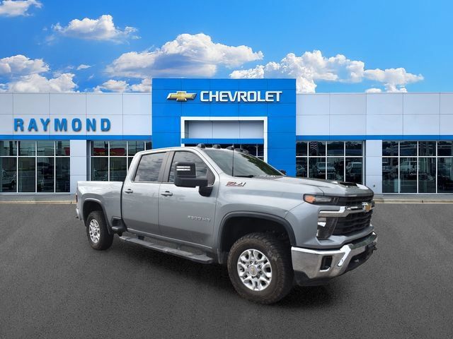 Used 2024 Chevrolet Silverado 2500 LT w/ All Star Edition AWD/4WD image 1