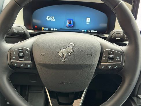 Used 2025 Ford Bronco Sport Heritage w/ Convenience Package image 11