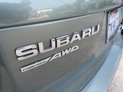 Used 2015 Subaru Forester 2.5i Premium w/ All-Weather Package AWD/4WD image 12