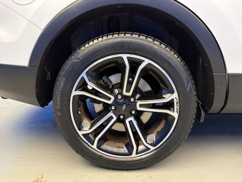 Used 2013 Ford Explorer Sport image 9