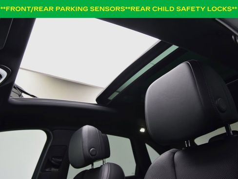 Used 2022 Porsche Macan Base AWD image 18