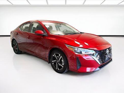 Used 2025 Nissan Sentra SV FWD image 3