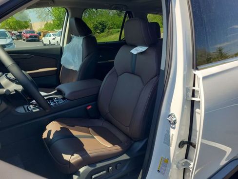 New 2026 Honda Pilot Touring image 19