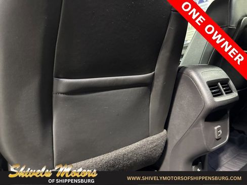 Used 2022 GMC Terrain SLT w/ Tech Package image 25