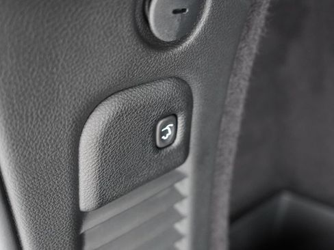 Certified 2024 Dodge Durango R/T image 26