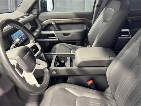 Used 2020 Land Rover Defender 110 SE image 23