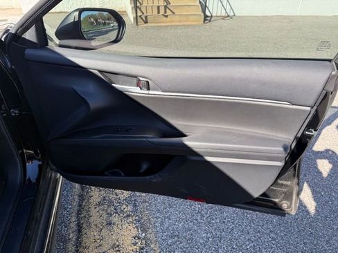 Used 2023 Toyota Camry SE image 25