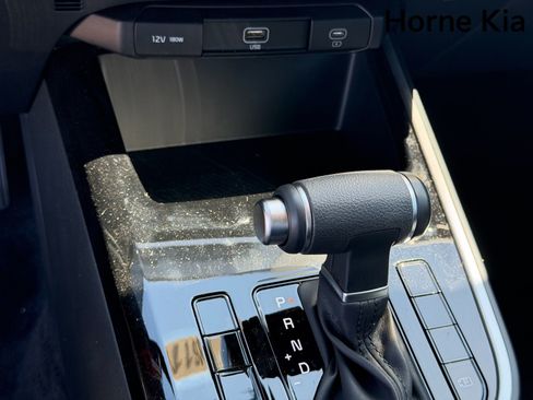 New 2026 Kia Niro LX FWD image 18