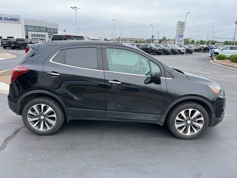 Used 2021 Buick Encore Preferred FWD image 3