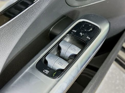 Used 2022 Mercedes-Benz C 300 C 300 image 29