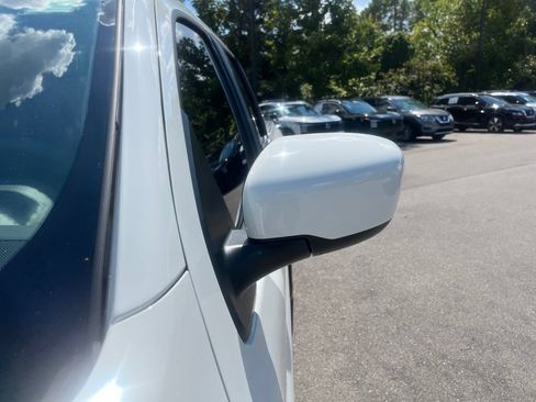 Certified 2026 Nissan Frontier SV w/ All-Weather Content Package AWD/4WD image 34