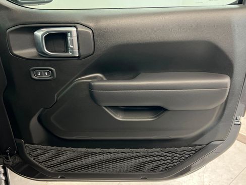 Certified 2024 Jeep Wrangler Sport S image 22