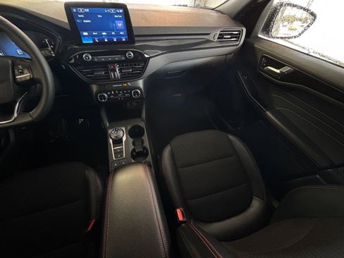 Used 2025 Ford Escape ST-Line image 35