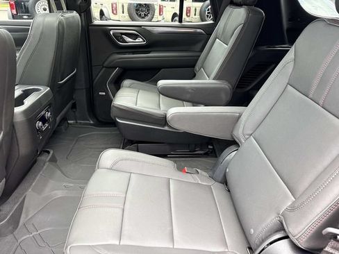 Used 2024 Chevrolet Tahoe RST w/ Luxury Package AWD/4WD image 18