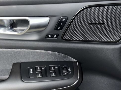 Used 2024 Volvo S60 B5 Ultimate w/ Climate Package image 20