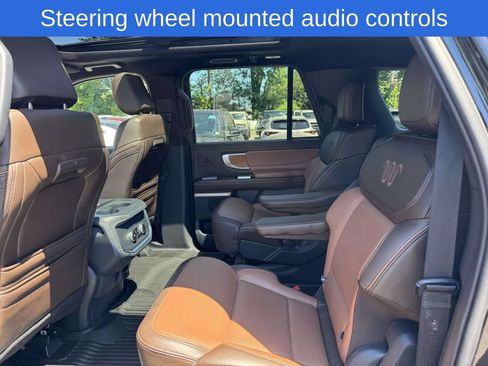 Used 2025 Ford Expedition Max King Ranch AWD/4WD image 18