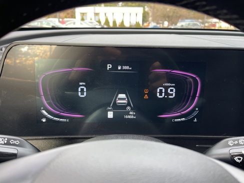 Used 2025 Kia Sportage X-Line image 9