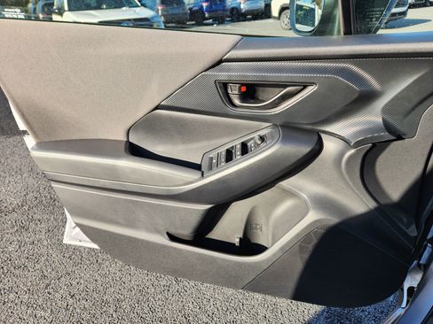 Certified 2025 Subaru Crosstrek 2.0i Premium image 23