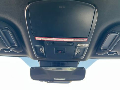 Used 2025 Toyota Camry SE w/ Convenience Package FWD image 24