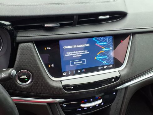 Used 2023 Cadillac XT5 Premium Luxury w/ LPO, Floor Liner Package AWD/4WD image 18