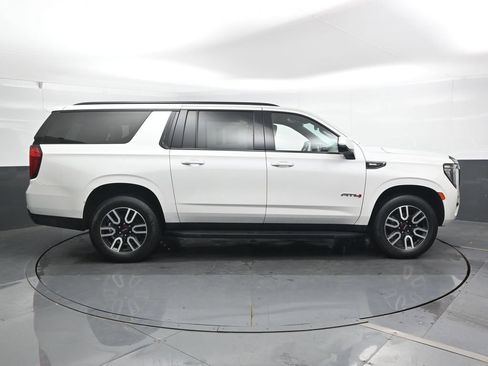 Used 2021 GMC Yukon XL AT4 AWD/4WD image 3