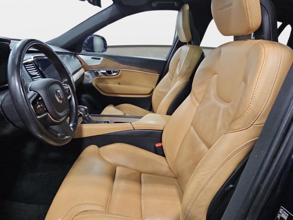 Used 2017 Volvo XC90 T6 Inscription w/ Vision Package AWD/4WD image 17