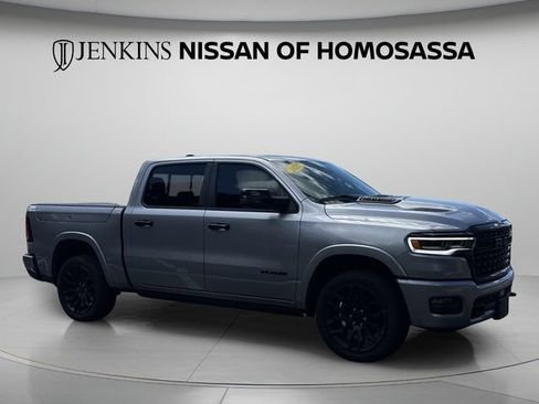 Used 2025 RAM 1500 Limited AWD/4WD image 5