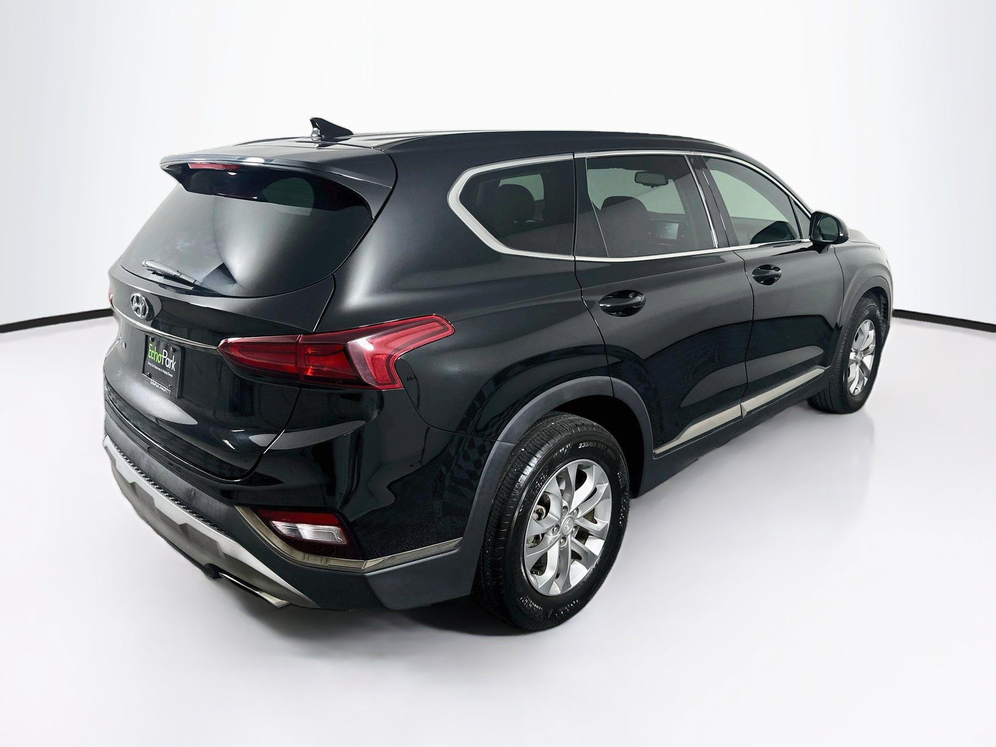 Used 2019 Hyundai Santa Fe SEL FWD image 9