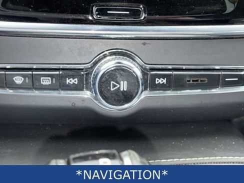 Used 2020 Volvo S90 T6 R-Design image 15