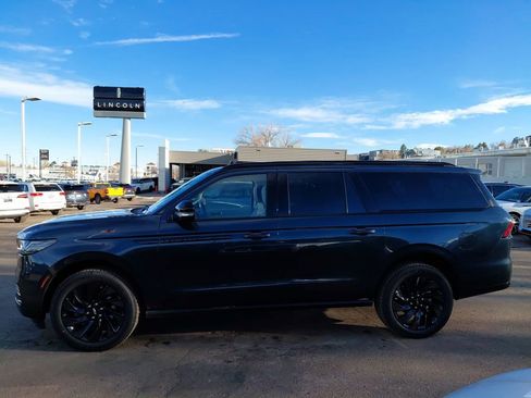 New 2026 Lincoln Navigator L Reserve w/ Jet Appearance Package image 4