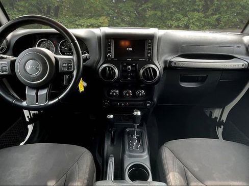 Used 2017 Jeep Wrangler Unlimited Sport w/ Quick Order Package 24S AWD/4WD image 7