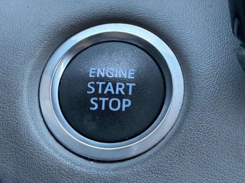 Used 2021 Toyota Highlander Platinum FWD image 22