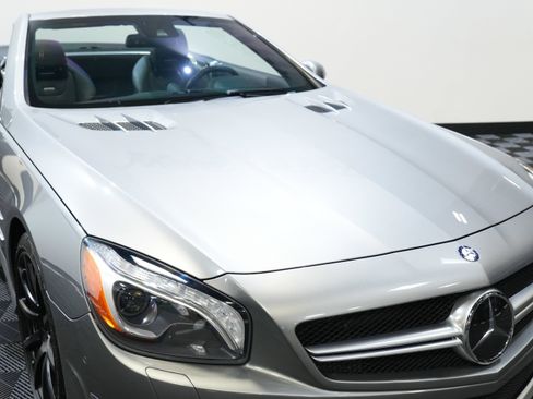 Used 2013 Mercedes-Benz SL 63 AMG image 12