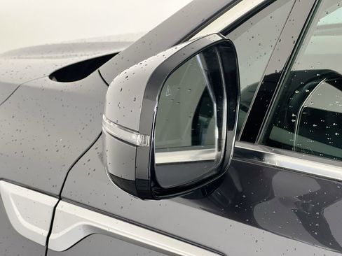 Certified 2023 Kia Sorento SX Prestige w/ Panoramic Sunroof Package image 10