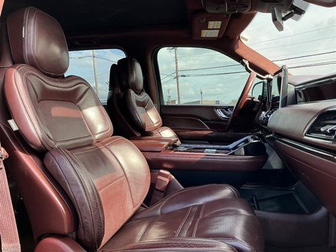 Used 2018 Lincoln Navigator Black Label w/ Cargo Package image 39