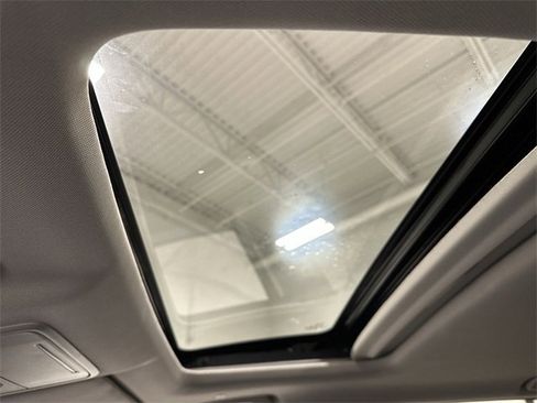 Used 2025 Honda CR-V EX-L image 31