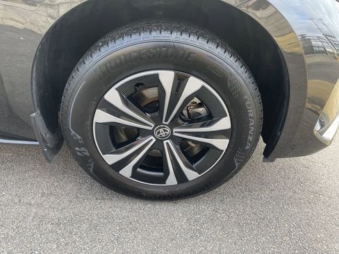 Used 2024 Toyota bZ4X XLE w/ Weather Package image 11